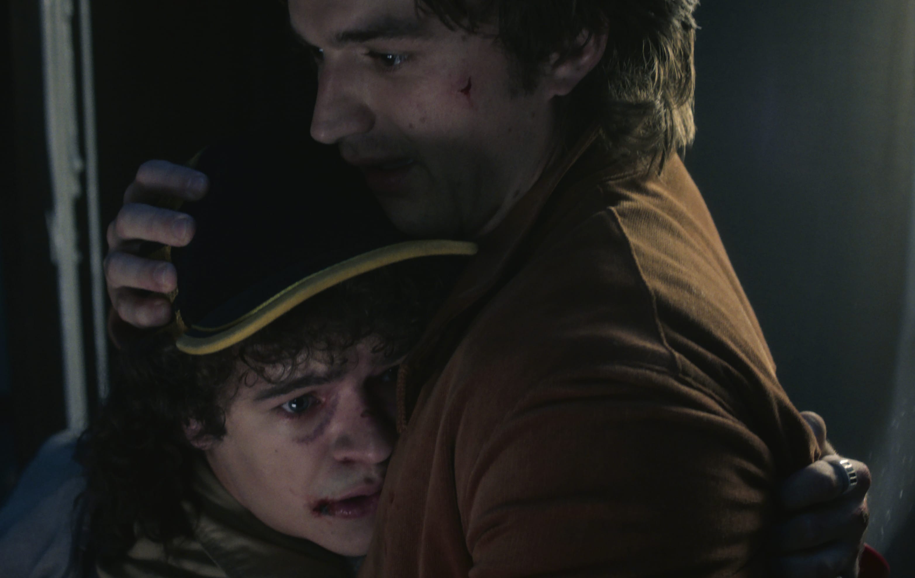 Stranger Things page 327-328